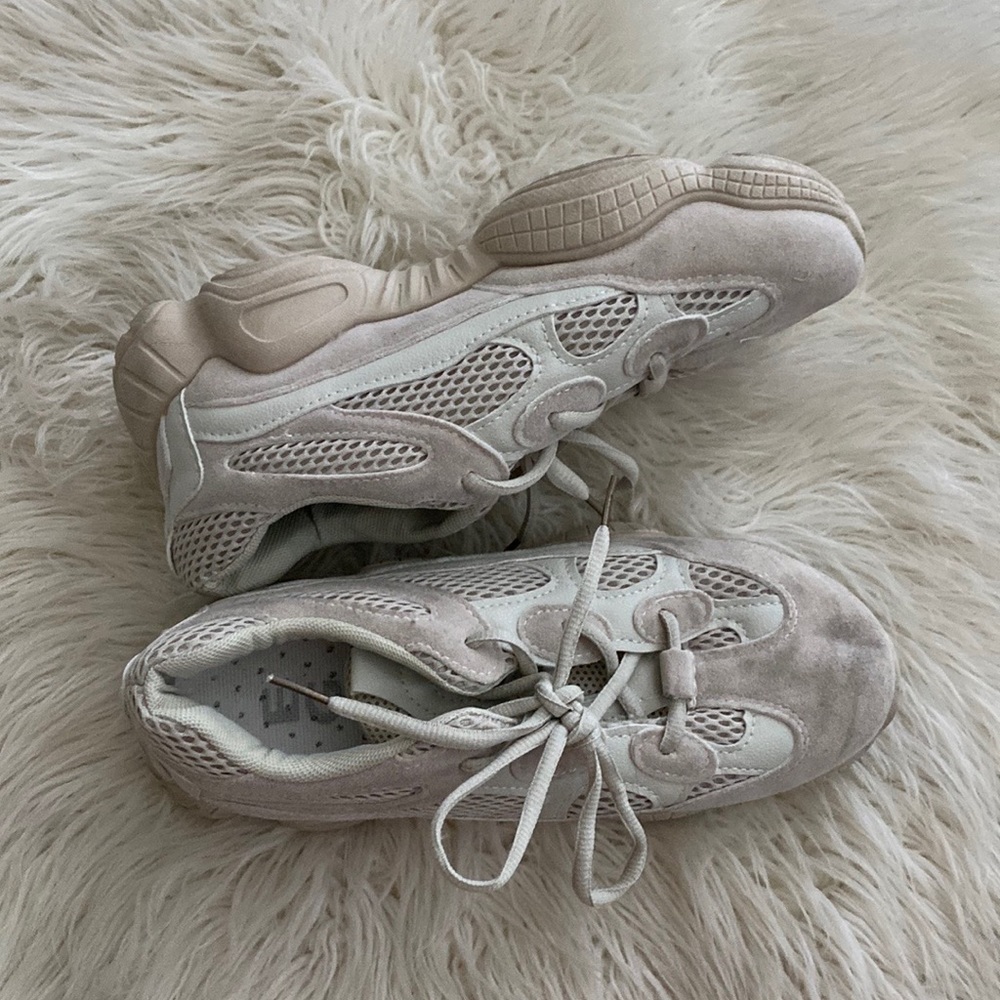 👟 EGO LACE-UP DETAIL SNEAKER 👟